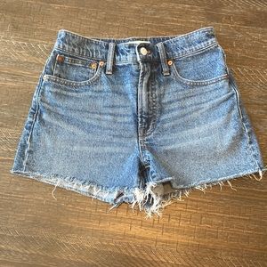 Madewell The Perfect Jean short”
